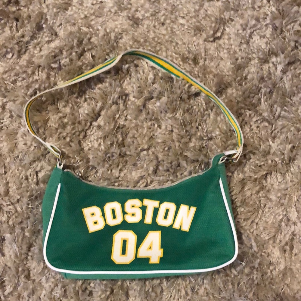 Boston 04 Green Shoulder Bag